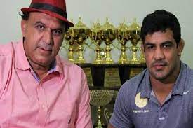 Praveen rana revealed at his wrestling center in narela that the group that assaulted his brother was led by a person named ajay who had eloped with sushil in the recent past, and had a reward of rs 50,000 on him. Police Questions Sushil Kumar S Father In Law Satpal Singh In Murder Probe