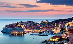 Croacia, oficialmente república de croacia, es uno de los veintisiete estados soberanos que forman la unión europea, el cual está ubicado entre europa central, europa meridional y el mar adriático; Croacia Contemporanea E Vibrante By 360 Graus Turismo Medium