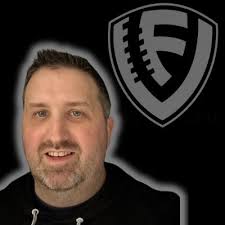 Aaron St Denis (@FFMadScientist)