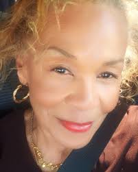 Candice Lyons (@candice_lyons_georg) • Instagram photos and videos