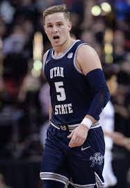 Utah State Becomes First Ncaa Tournament Team With Stunning Win Over San Diego State Ncaa Tournament Ncaab Aggie Basketball