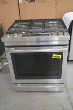 About jennair defying physics with the invention of downdraft ventilation, lou jenn forged the path to an open concept and changed the kitchen forever. Jenn Air Jds1750ep 30 Dual Fuel Downdraft Range For Sale Online Ebay