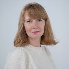 Nina Abbott's Instagram, Twitter & Facebook