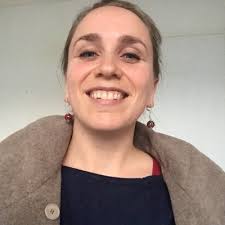 Maria Dewey (@Mottenfarbtopp)