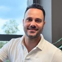 20+ "Daniel Combe" profiles