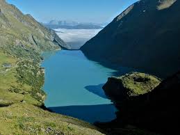 If you wish to take advantage of this opportunity for a short hike, we suggest the herb path leading from the moserboden reservoir in roughly 45 minutes down. Fotogalerie Tourfotos Fotos Zur Wandertour Kaprun Kempsenkogel 3090m Bauernbrachkogel 3125m Salzburg Glocknergruppe Kaprun Mooserboden Alpintouren Com