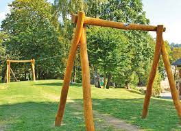 Das seilbahn kompettset ist eine riesen freude für kinder auf dem spielplatz und dem abenteuerplatz.alle komponenten der seilbahn sind tüv geprüft nach din en 1176 für öffentliche spielplätze. Seilbahn Fur Spielplatz Geeignet Ziegler Spielplatze