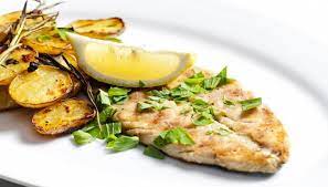 Si diffuse le patate, che tagliano a rondelle sottili. Ricetta Sgombro Al Forno Con Patate Le Ricette Di Buonissimo