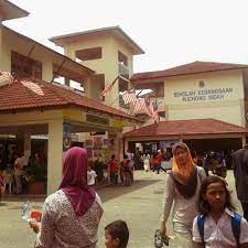 Namanya, well, katakan lah, tina. Photos At S K Puchong Indah General College University