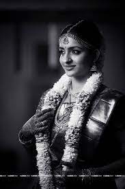 These Brides Wanted To Take A Step Back In Time The Photographers Helped And It Turned Out Epic Indian Wedding Photography Poses Indian Wedding Photography Indian Wedding Couple Photography