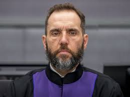 What a clown! 🤡🙄🙄🙄🙄🙄🙄