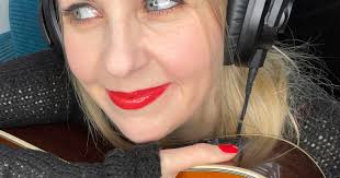 Aoife O'Leary (PoppyMoth)