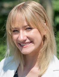 18 Girls Vying For Queen of Lakes Title