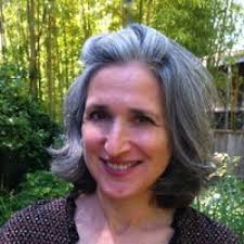 Julie Engel's Instagram, Twitter & Facebook