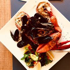 Plateau De Fruits De Mer Un Regal Avis De Voyageurs Sur Aux Delices De La Mer Port Camargue Tripadvisor