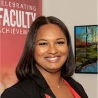 Leah Shields's Instagram, Twitter & Facebook