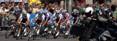 Geraint thomas is back 12 months on from his brilliant tour de france victory to defend his crown, but he faces a battle to win the yellow jersey. Tour De France 2019 Derniere Etape Rambouillet Paris Le Dimanche 28 Juillet 2019