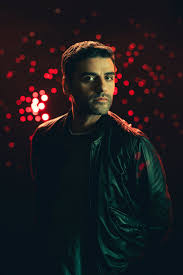 He had a role in the 2015 film star wars: After His Mother S Death Oscar Isaac Turns To Shakespeare For Solace The New York Times