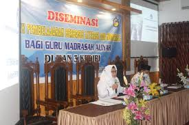 Loker guru wilayah badas, pare : Man 3 Kediri Gelar Diseminasi Bimtek Pembelajaran Berbasis Literasi Dan Numerasi Bagi Guru Ma Man 3 Kediri