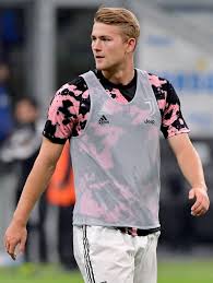 Check out his latest detailed stats including goals, assists, strengths & weaknesses and match ratings. Man Utd Have Messed It Up Odd Reasons Stopped Matthijs De Ligt Donny Van De Beek Deals Football Sport Express Co Uk