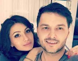 De faima de cuceritor a lui liviu varciu stie toata lumea. Iubita Lui Liviu Varciu S A AfiÈ™at NemachiatÄƒ Cum AratÄƒ Anda CÄƒlin FÄƒrÄƒ UrmÄƒ De Produs Cosmetic Foto Spynews Ro