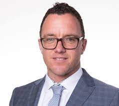 Scott miller grew up in mt eliza, melbourne, graduating from mt eliza secondary college in 1999. Scott Miller