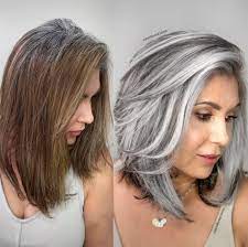 Il colore di tendenza del momento è senza dubbio il bianco! Capelli Grigi Il Colorista Di Jane Fonda Sa Renderli Favolosi Vanity Fair Italia