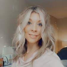 Breanna Rath's Instagram, Twitter & Facebook