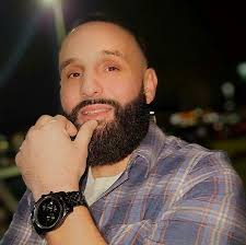 Chris Avila (@chris.avila.94402) • Facebook