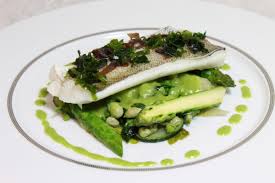 Merlan A La Vapeur D Algue Legumes Sautes A Cru Par Alain Ducasse Recette Merlan Recette Legumes Sautes Merlan