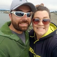 God forbid a man catches a vibe 🕺😎