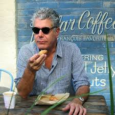 Le ofrecemos una frase célebre cada día de un personaje histórico y un personaje famoso de la actualidad. Las Mejores Frases Sobre Comida De Anthony Bourdain Tapas