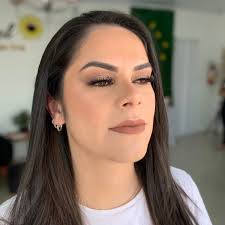 Maquiagem linda para realçar a beleza da @tamisia.rosa 🤍