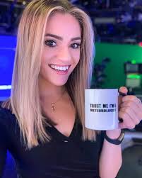 Trust me, I'm a Meteorologist 💁🏼‍♀️ I've got your full forecast coming up 