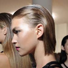 Chaque femme peut s'y retrouver car c'est un style a condition de choisir le modèle qui correspond le mieux à sa morphologie. 10 Idees De Coiffure Pour Cheveux Courts