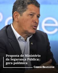 Dom Antônio Orleans e Bragança, membro da Família Real Brasileira,  intitulado príncipe Imperial do Brasil, morreu na manhã desta sexta-feira  (8/11), aos 74 anos. A morte foi confirmada pela Casa de Saúde
