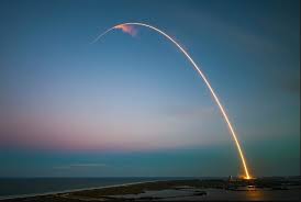 Budowana przez należącą do elona muska spacex konstelacja starlink, to sieć satelitów, która docelowo ma zapełnić dostęp do internetu dla wszystkich zakątków świata. Starlink Nad Polska Kiedy Satelity Starlink Beda Widoczne Na Zywo 30 Kwietnia Data Godzina Gazeta Krakowska