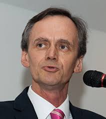 UKABIF's Board of Management include ABI experts, charity representatives  and abi survivors