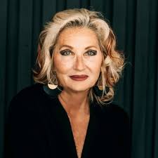 I am extremely proud and honored to be a member of Alcon's 2024 Master's  Club as a Cataract Refractive Manager! This represents not only my success,  but the AMAZING 7400 Team that