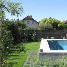 Weil unser kunde selbst unsicher war, ob ein moderner garten mit seinem gestaltungsvorschlag so optimal umgesetzt werden kann, wünschte er sich professionelle hilfe durch eine gartenberatung vom fachmann. Ein Moderner Garten Als Architektonisches Kunstwerk In Niederosterreich