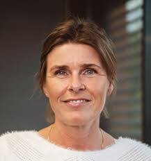 Anne Buhl's Instagram, Twitter & Facebook