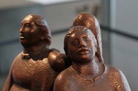 Hier steht der grossteilseiner expressionistischen werke der öffentlichkeit zur. Hamburg Ernst Barlach Haus Drei Singende Frauen 2016 Foto Bild World Hamburg Deutschland Bilder Auf Fotocommunity