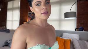 Small booty thick thighs - Finnish erotic moments