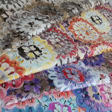 Sürtünmelere karşı dayanıklı kumaşları daha uzun kullanabilirsiniz. Balikesir Dosemelik Kumas Blog