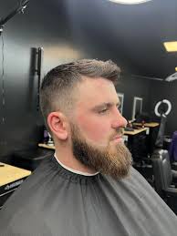 🔥Take the first step towards an amazing experience! Click this link to  schedule your next appointment!👇 Link: caseysbarbershop72.booksy.com/a/  💈: Adam Casey 📍: Casey's Barbershop 652 W Central Ave. Delaware, Ohio.  #ohio #ohiobarber #