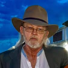 Tina Hampshire's Instagram, Twitter & Facebook