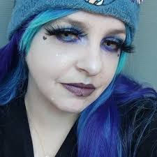 Ashley Resetar's Instagram, Twitter & Facebook