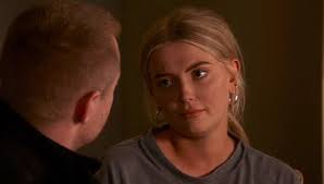 Coronation Street exit 'sealed' for Bethany Platt with 'baby twist'