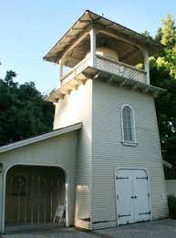 See more ideas about tank stand, water tank, tank. I Wanna Do Something Like This To Our Tank House Top Level Screened In Area Tower House Plans Tower House Cabin Guest House
