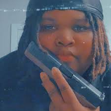 He must have something in that phone he's nervous about 😂#happythanksgivng  #voiceover #voiceovers #funnyreels #explore #fyp #hilarious #comedyvideos  #explorepage #foryoupage Disclaimer: No Copyright infringement intended.  All rights and credits ...